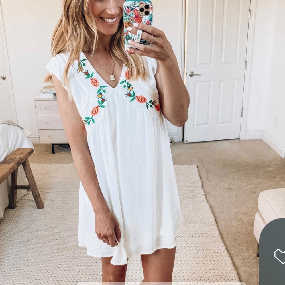 NWT Pink Lily Summer Romance Mini